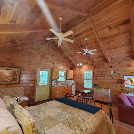 New River Trail Cabins Galax Екстер'єр фото
