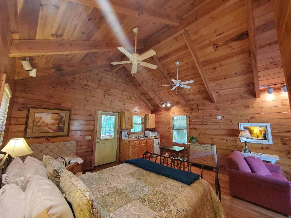 New River Trail Cabins Galax Екстер'єр фото