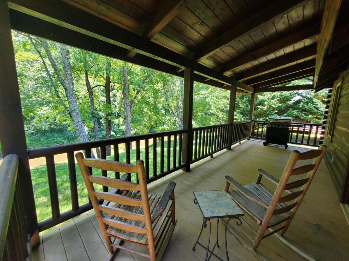 New River Trail Cabins Galax Екстер'єр фото
