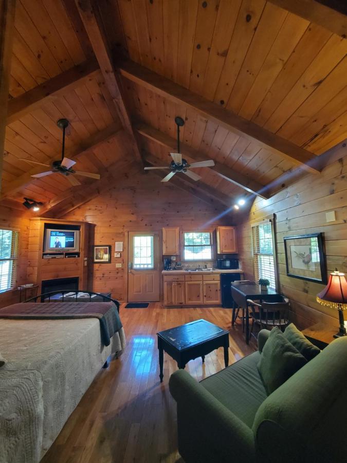 New River Trail Cabins Galax Екстер'єр фото