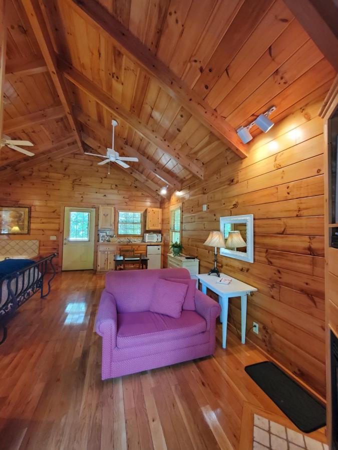 New River Trail Cabins Galax Екстер'єр фото